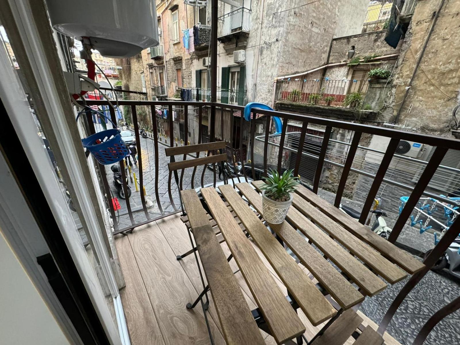 Pizzaiola'S Home 那不勒斯 外观 照片