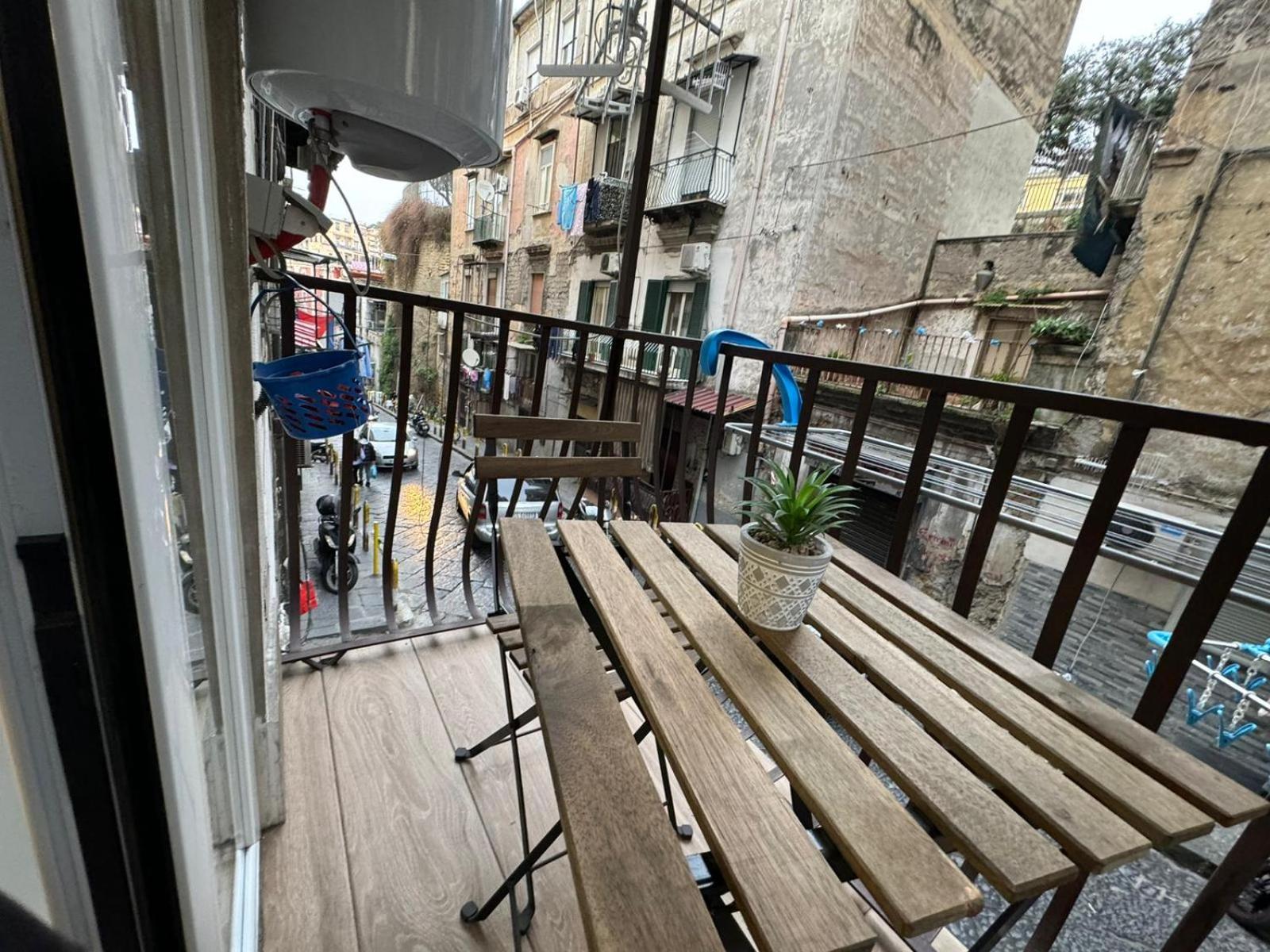 Pizzaiola'S Home 那不勒斯 外观 照片