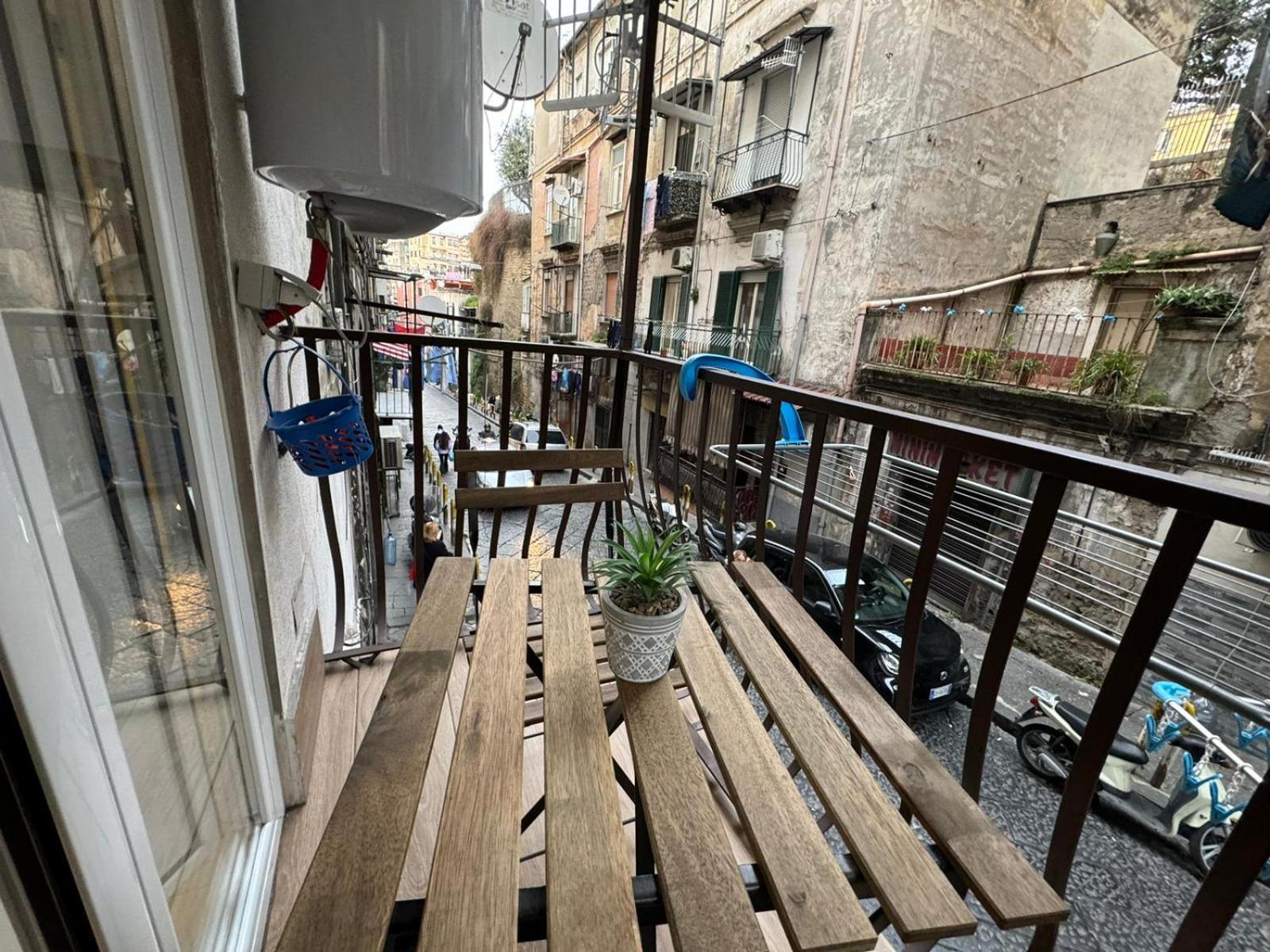 Pizzaiola'S Home 那不勒斯 外观 照片
